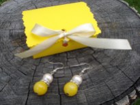 beads-yellow-dangle-brideshmaid-jewelry-earrings-elegant-gift-invitation-box-1